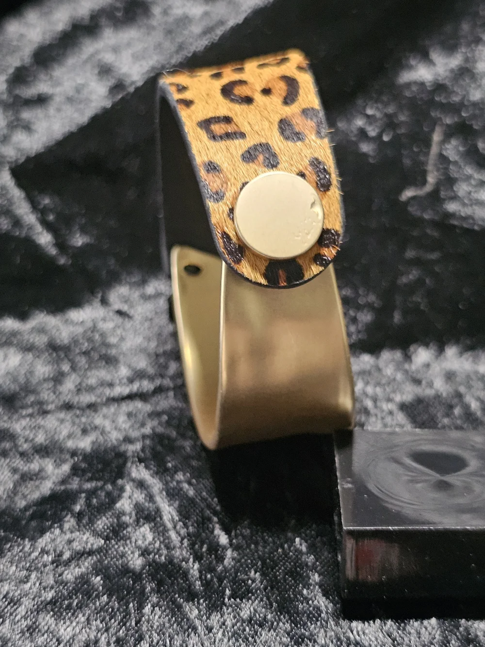 N/A chic metal