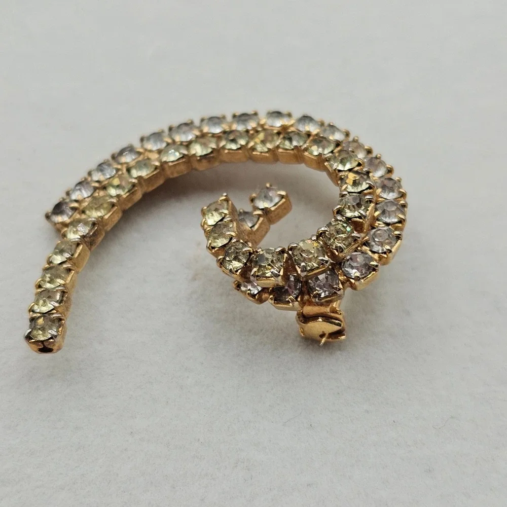 Rhinestone Swirl Brooch Gold Tone Clear Yellow/Lt Green Spiral‎ 1.5