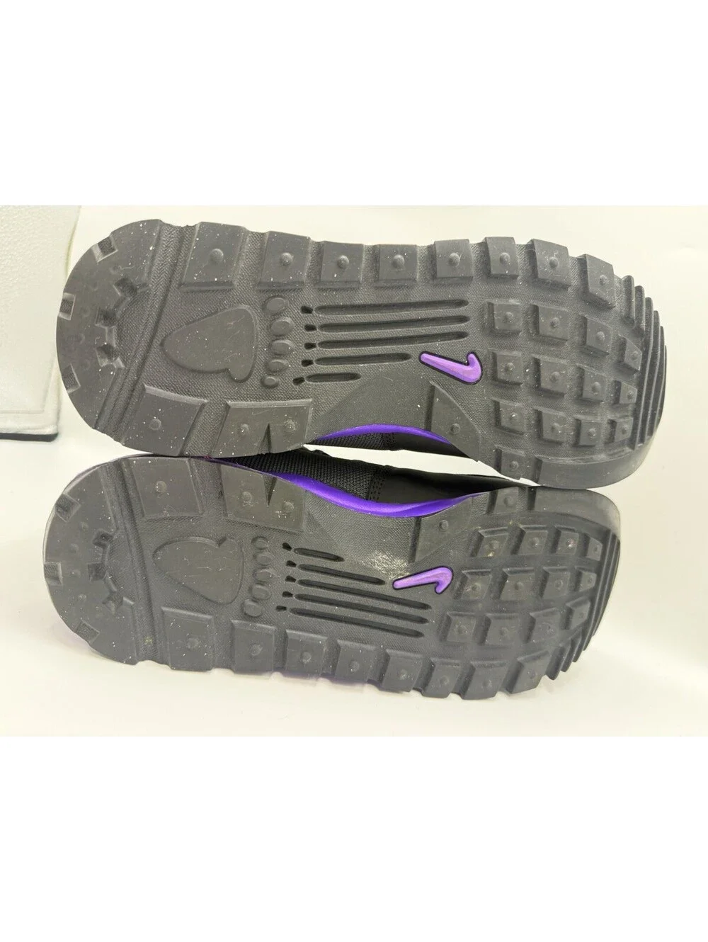 Nike men takos