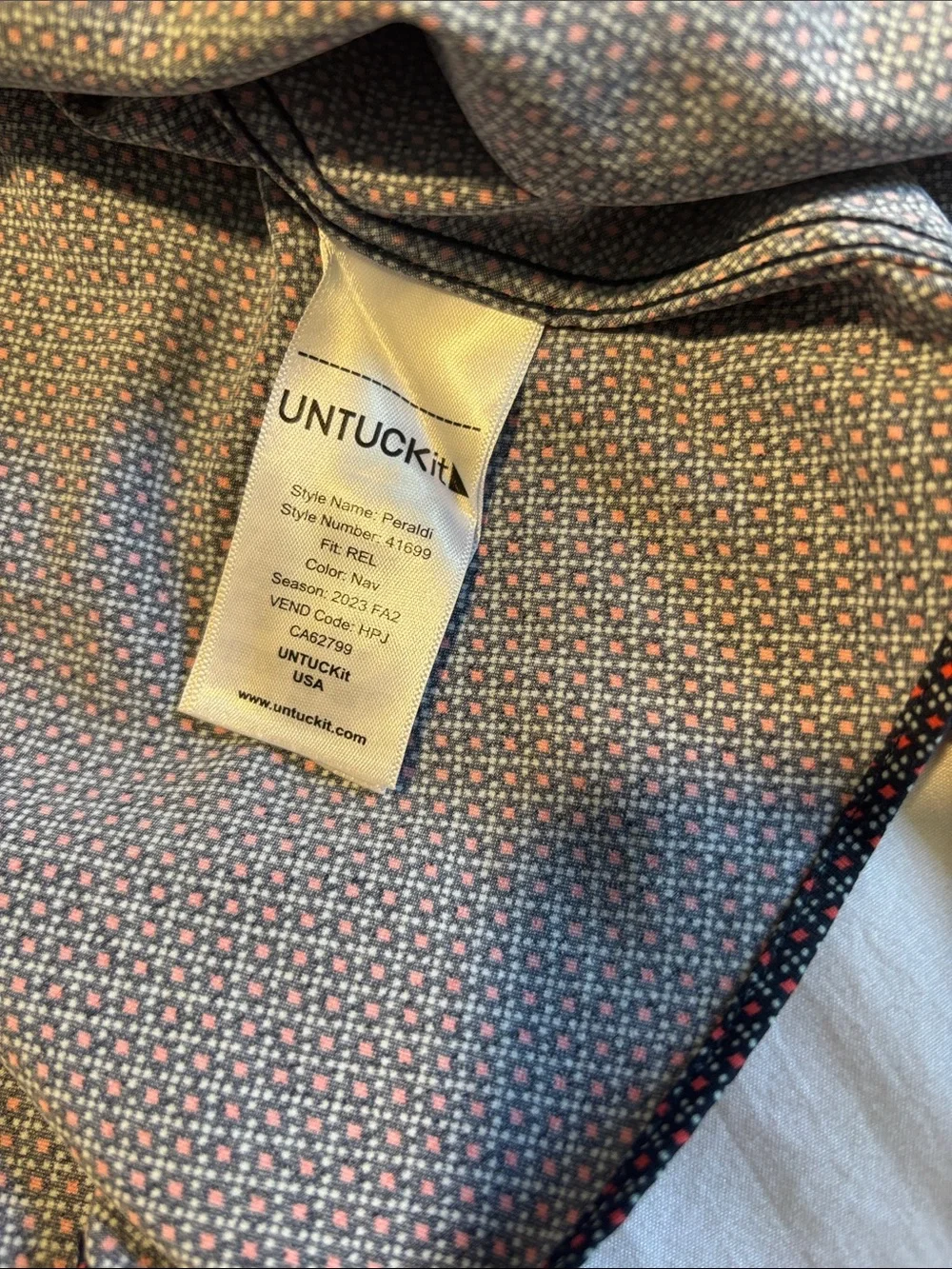 UNTUCKit size xl