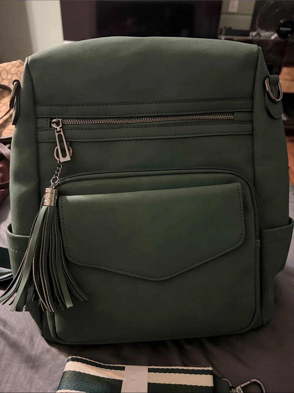 N/A chic green