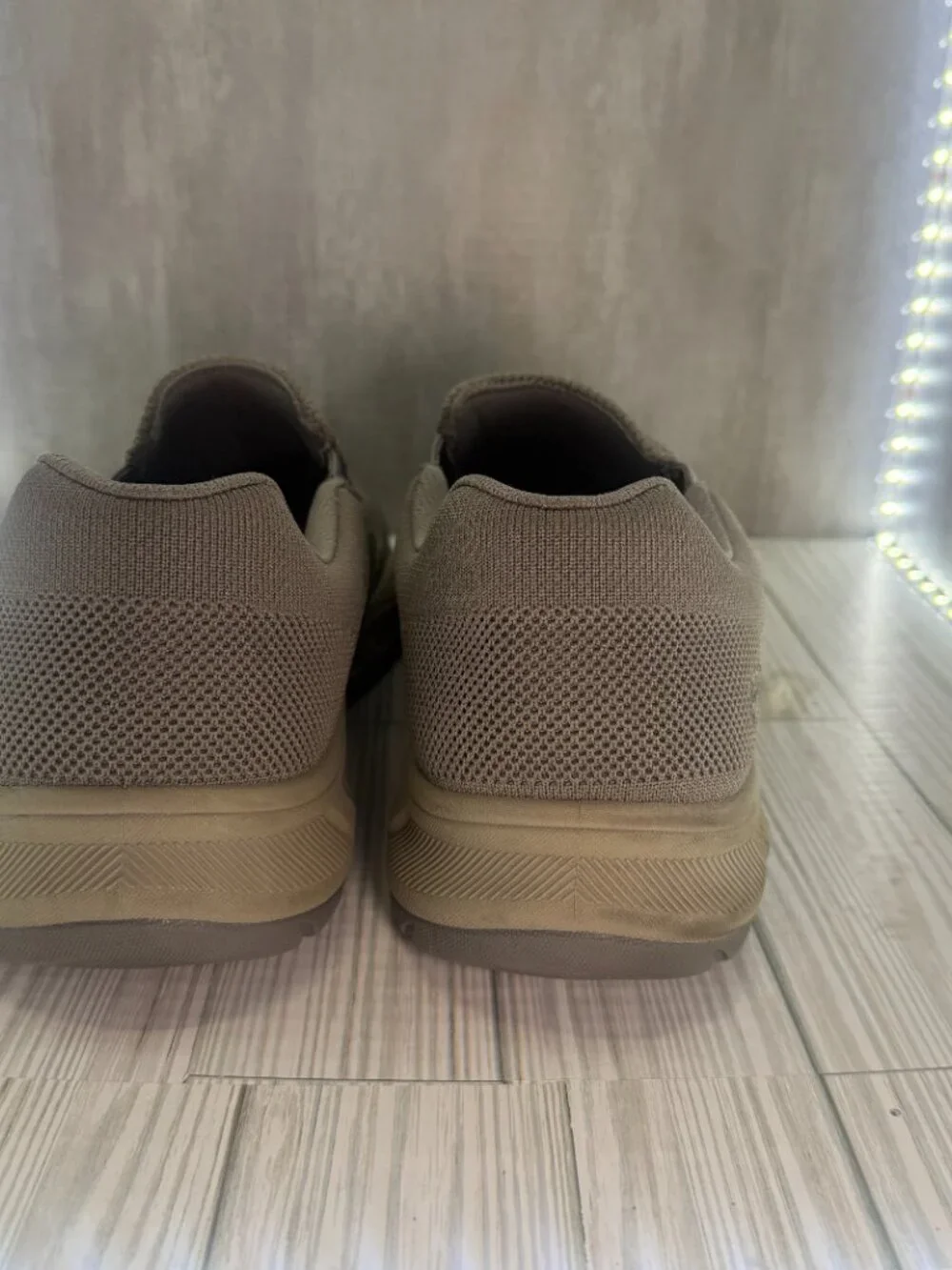 Skechers Relaxed Fit Air-Cooled Memory Foam Slip On Shoes Men's 14 Taupe 204849