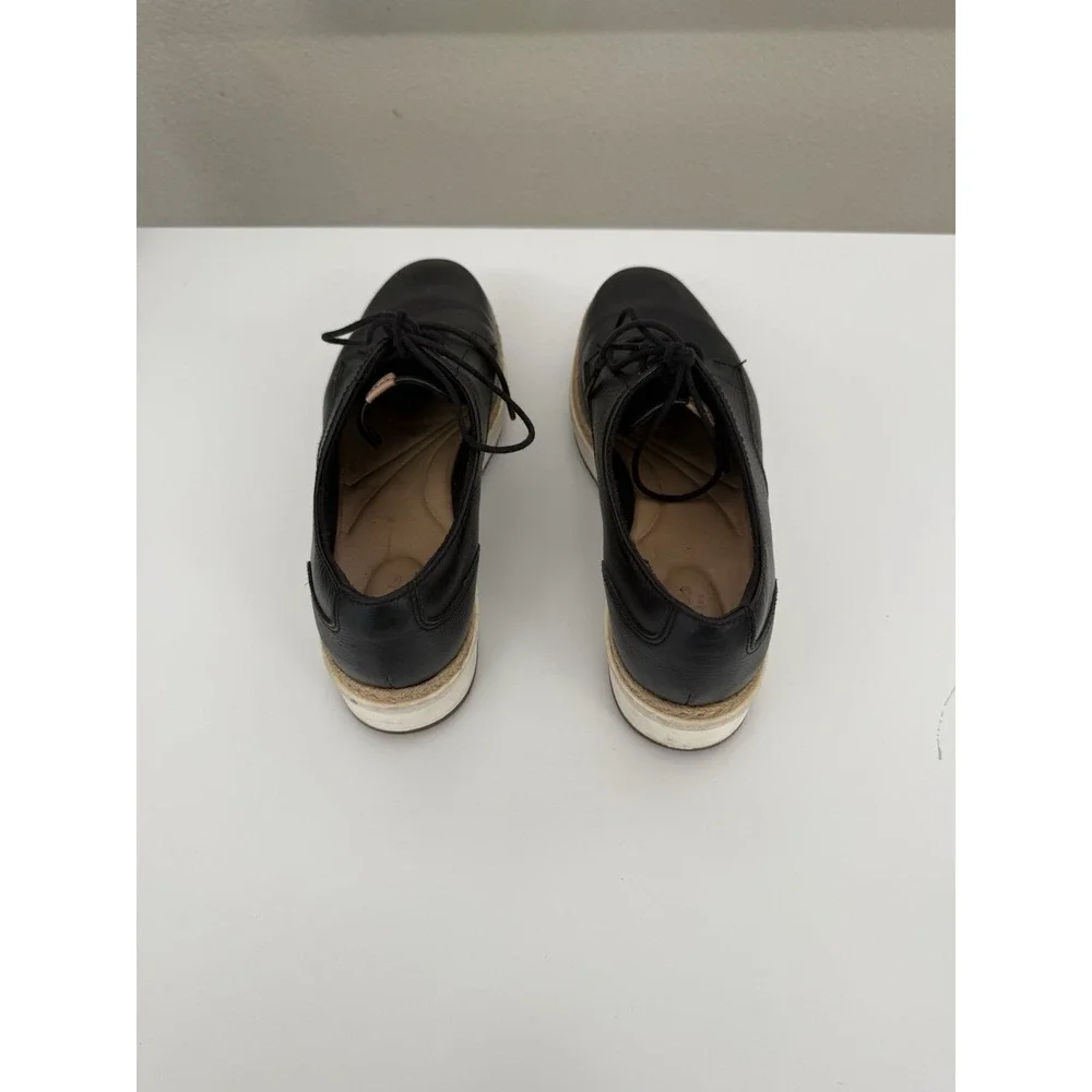 Clarks product pair