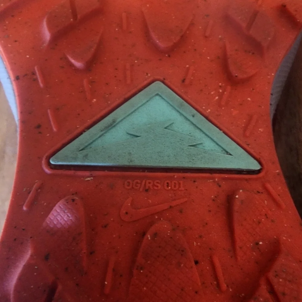 Nike hiking running