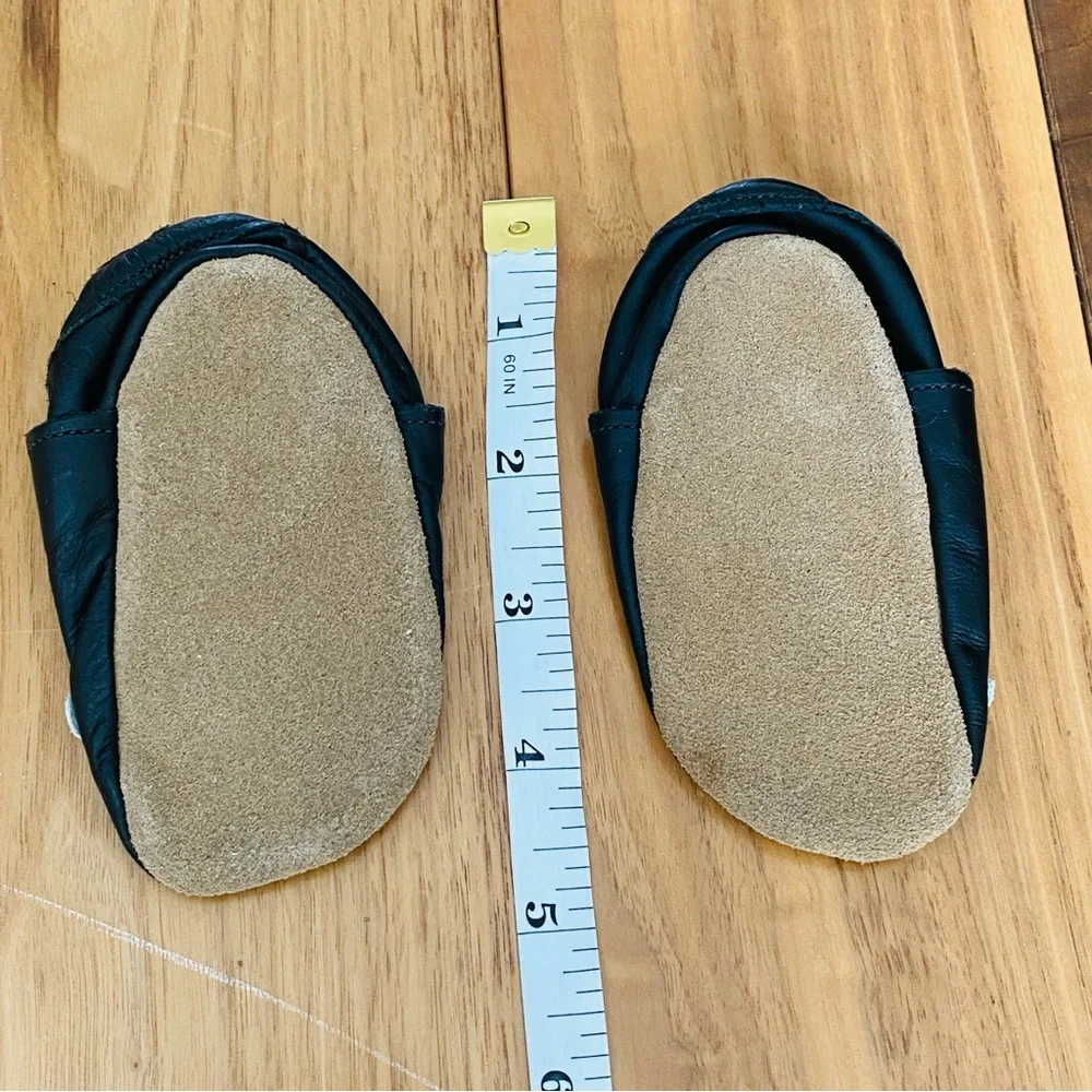 N/A leather crib
