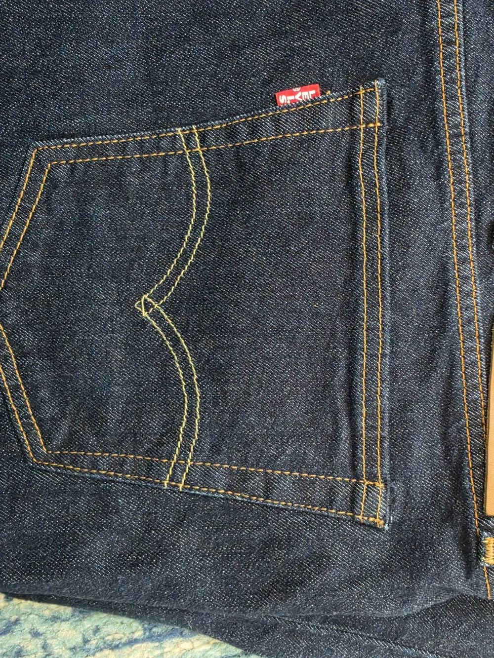 Levis straight leg