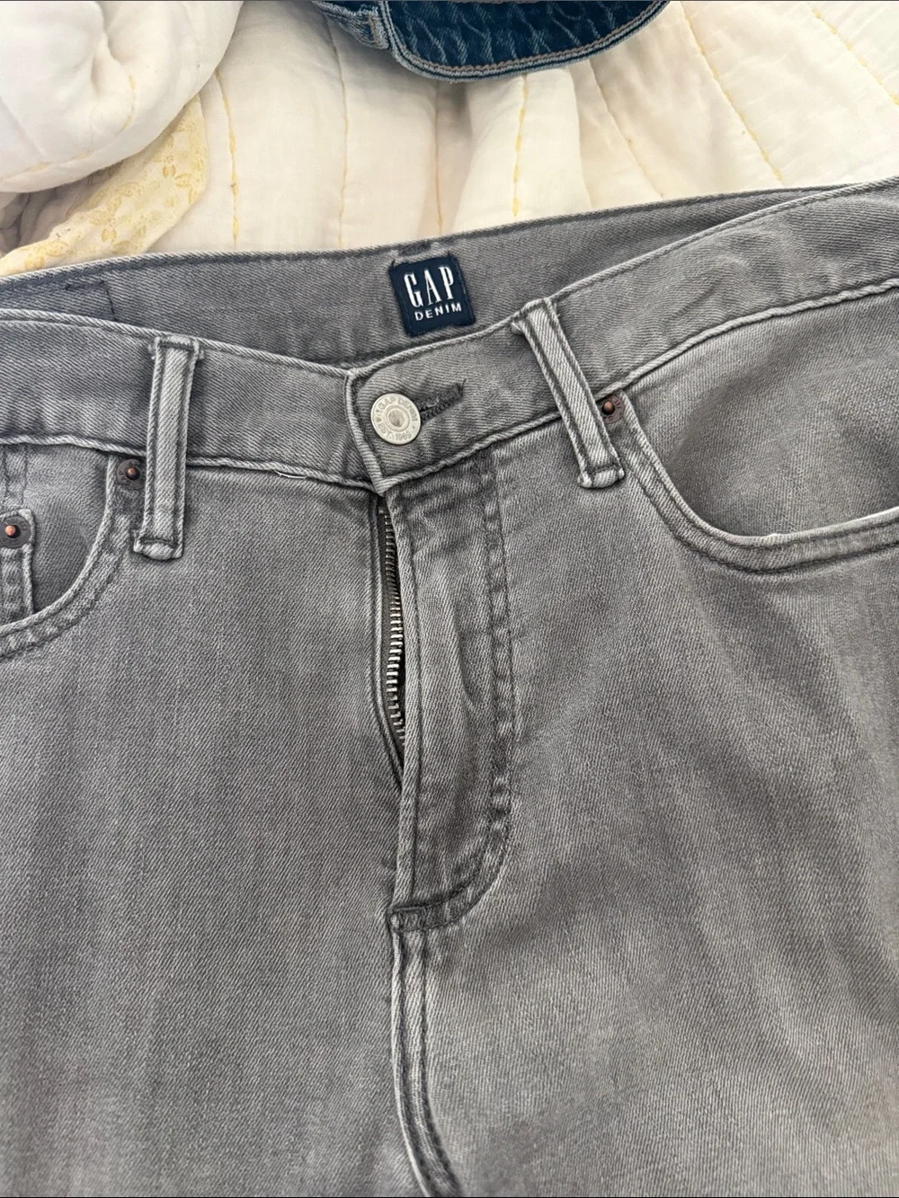 GAP slim straight