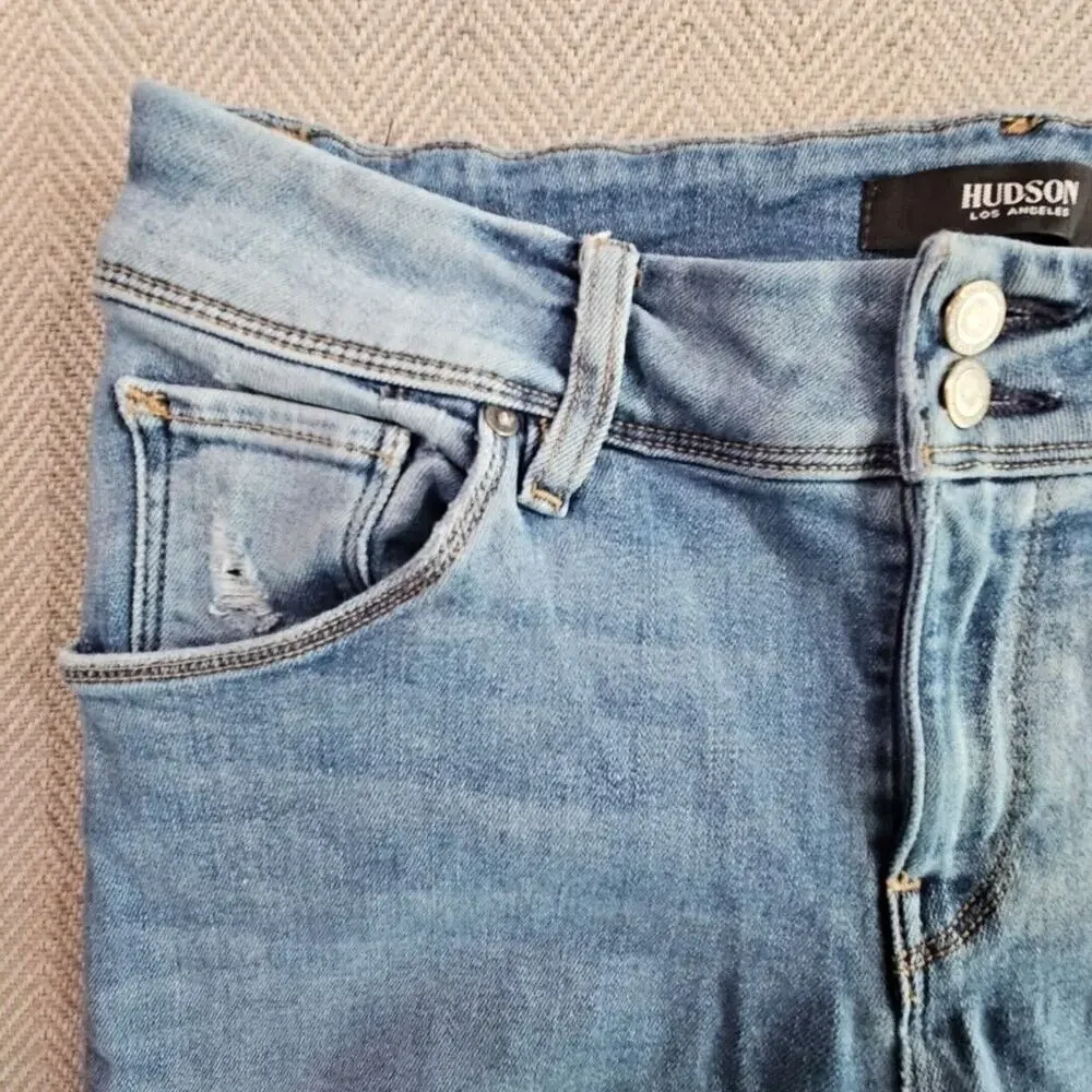 Hudson Jeans moves shade