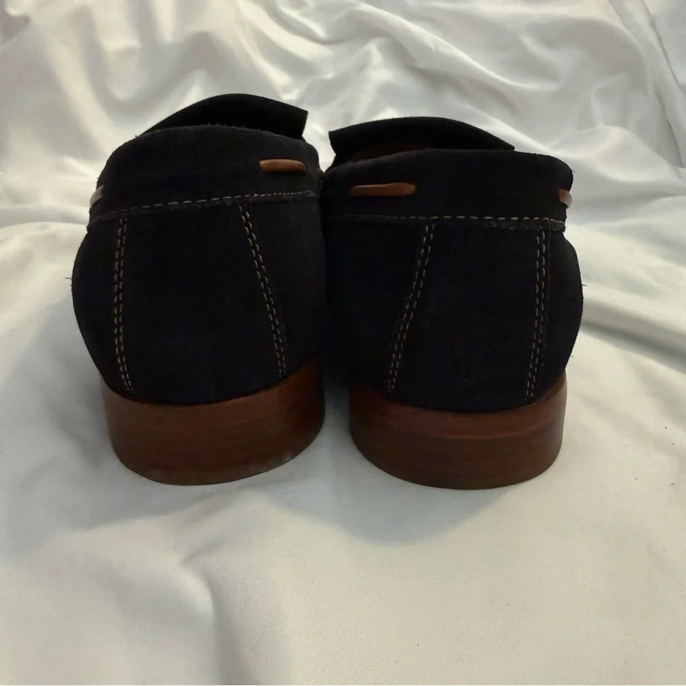 Like New Johnston & Murphy Navy Suede Tassel Kiltie Loafers