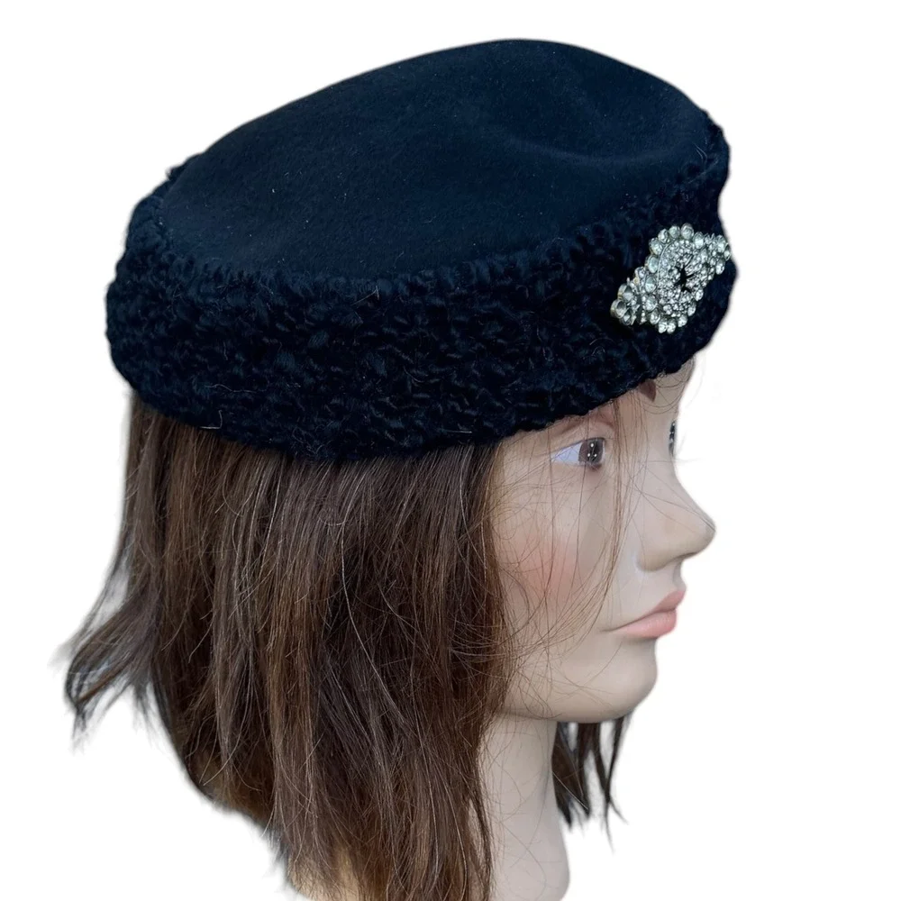 N/A vintage black