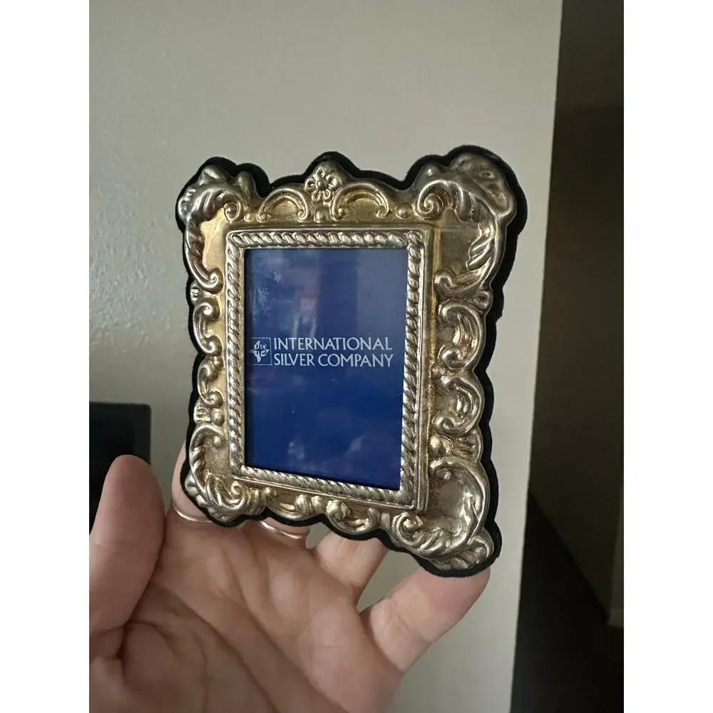 Vintage mini ornate