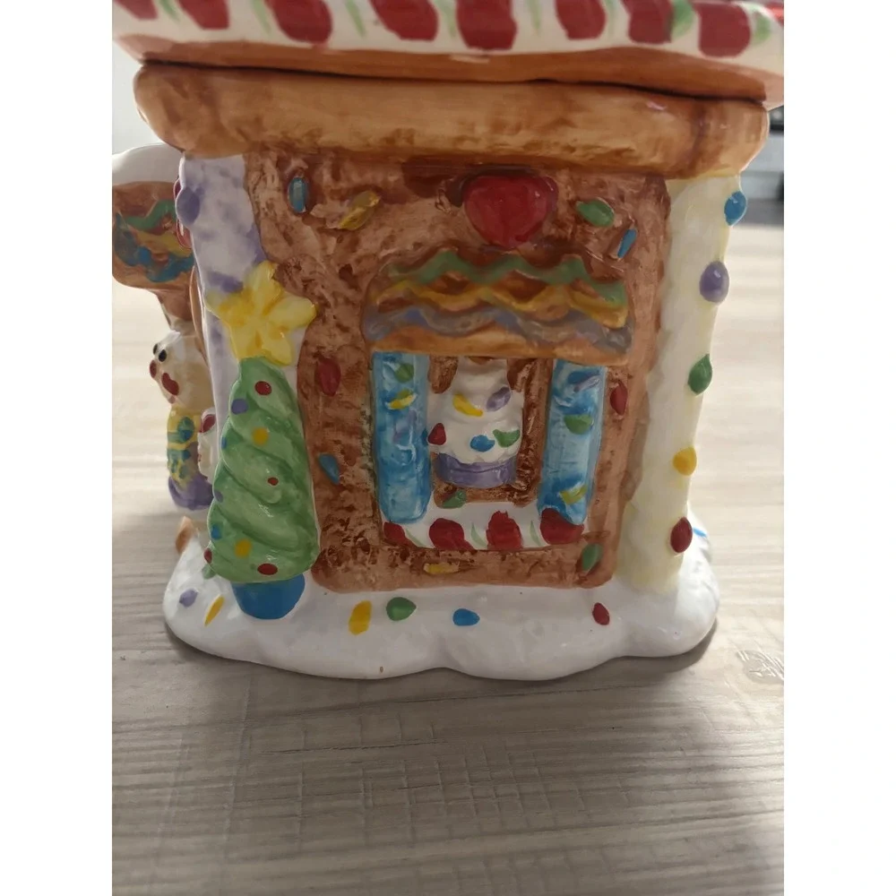 Vintage Christmas Gingerbread House Ceramic Cookie Jar Holiday Decor Multicolor