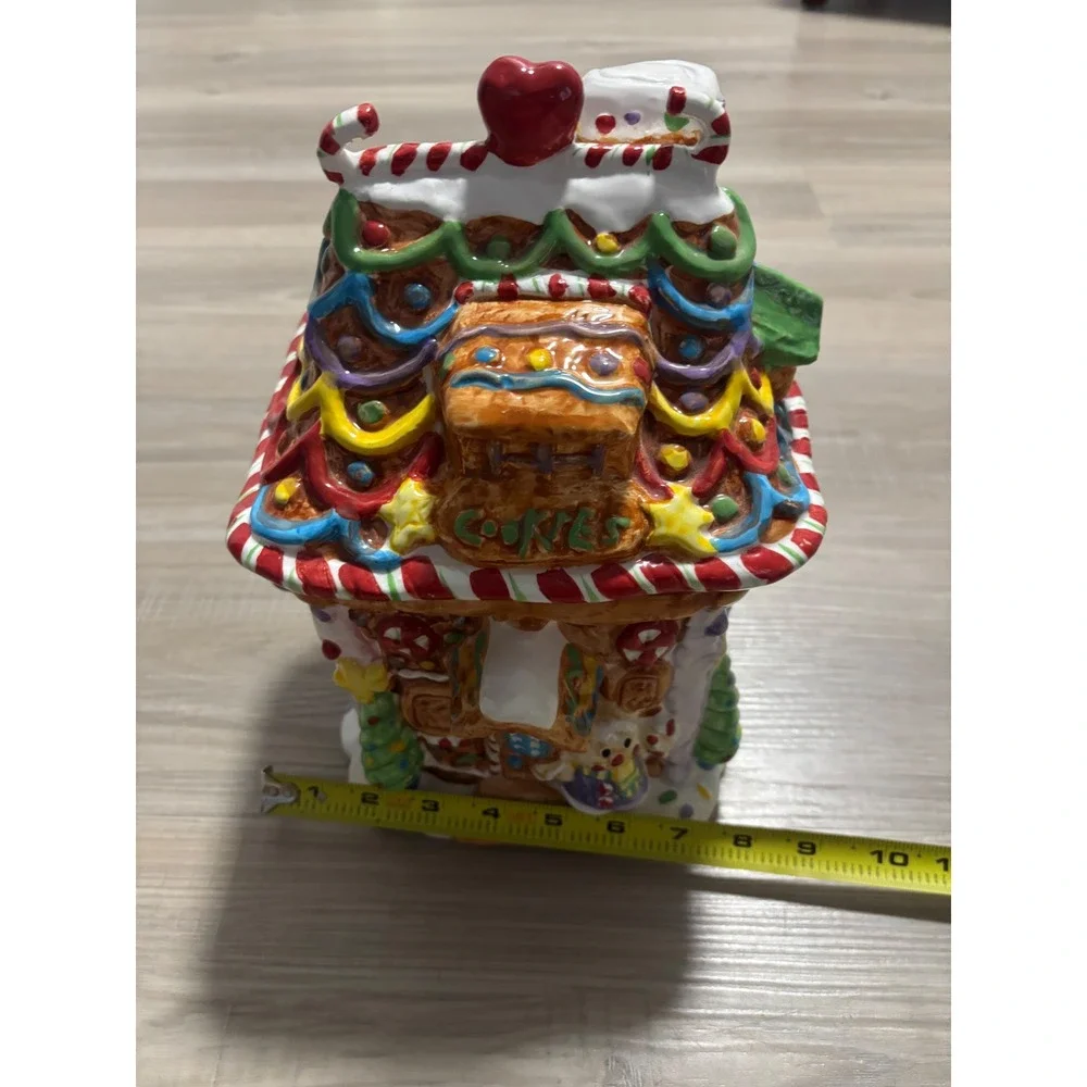 Vintage Christmas Gingerbread House Ceramic Cookie Jar Holiday Decor Multicolor