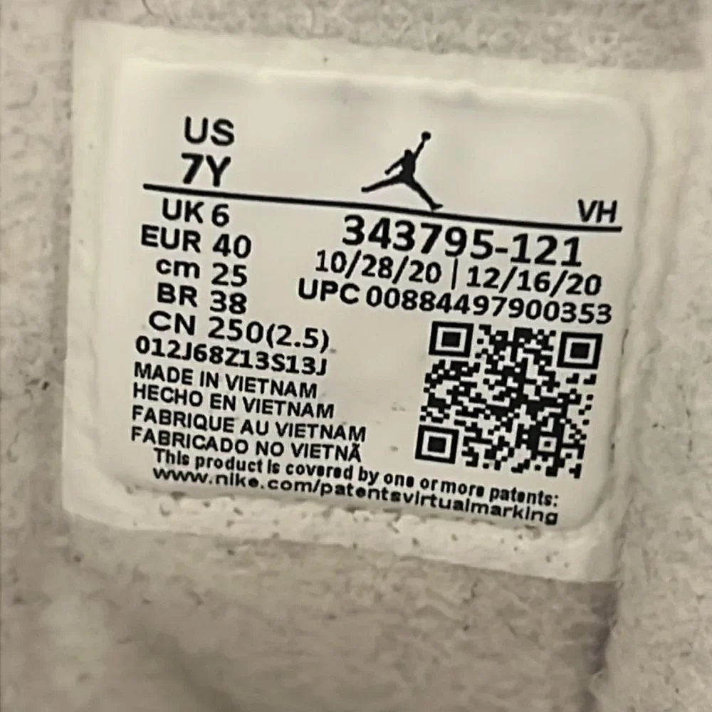 Jordan air true