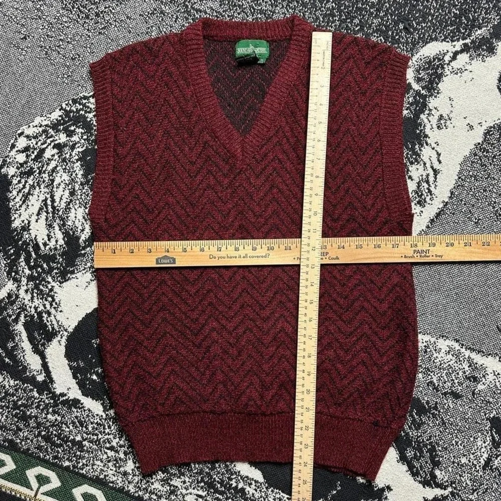Boundary Waters‎ Mens XL Burgundy Black Chevron Zig Zag V-Neck Sweater Vest
