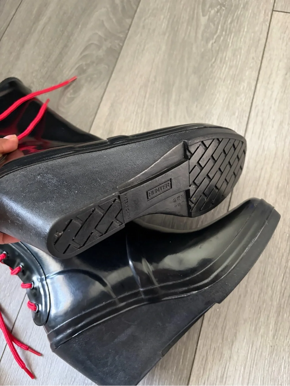 Hunter trim rubber boots
