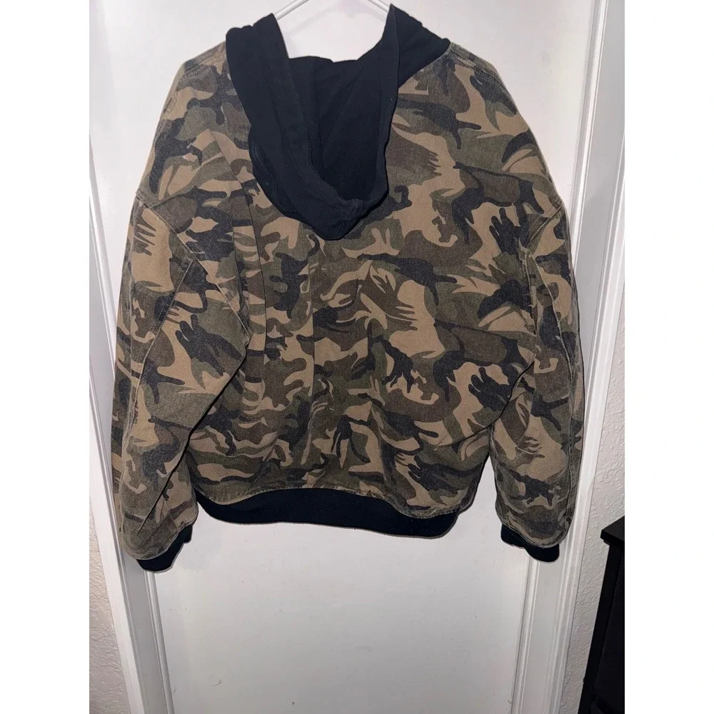 Forever 21 rock bold