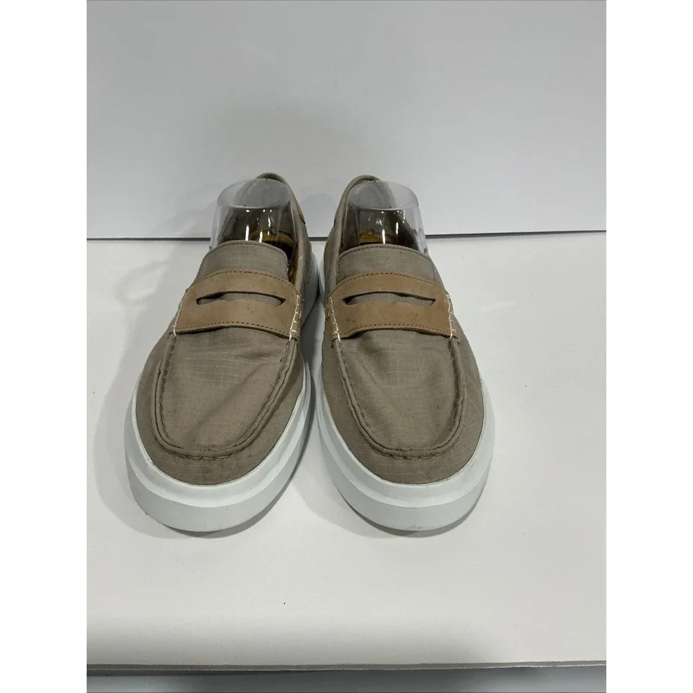 Cole Haan signs wear