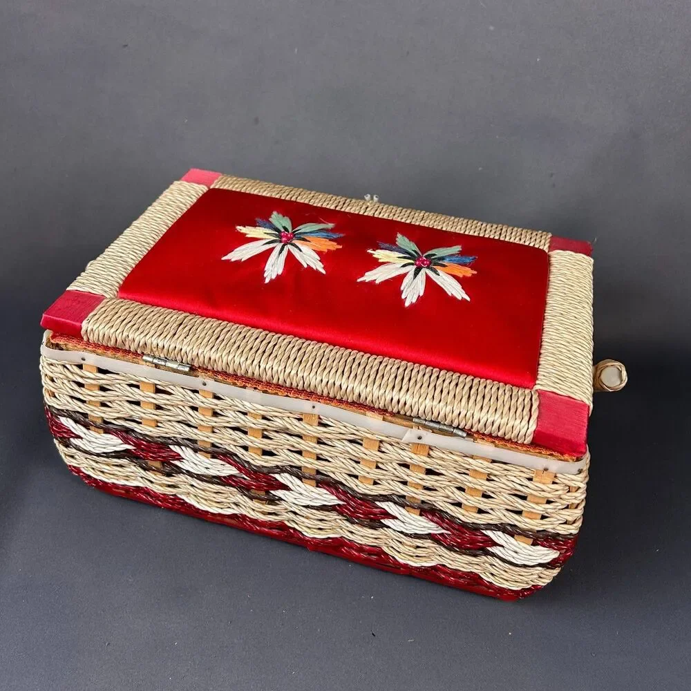 N/A charming vintage