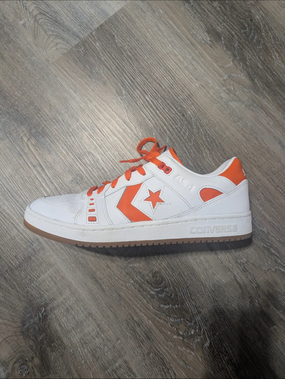 Men's Converse White and Orange Lace-Up Sneakers Size 11
