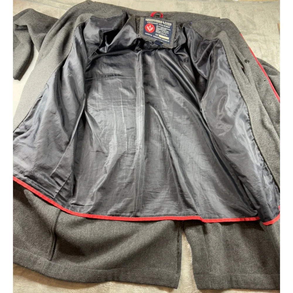 Abercrombie & Fitch jacket good