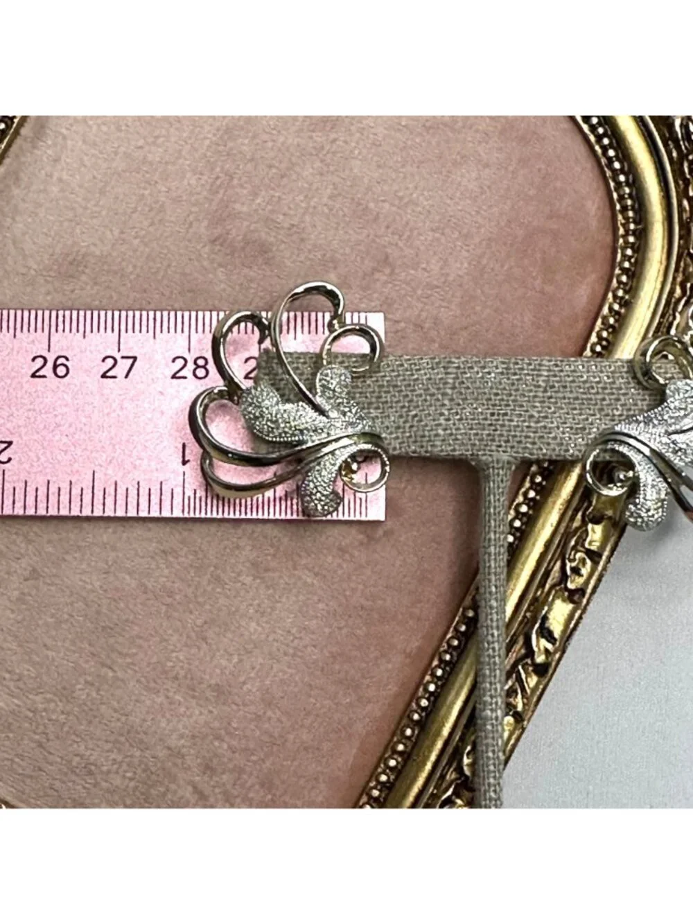 Vintage Sarah Coventry Signed Clip-On Earrings Frosted Feathers 1961 Silver-tone