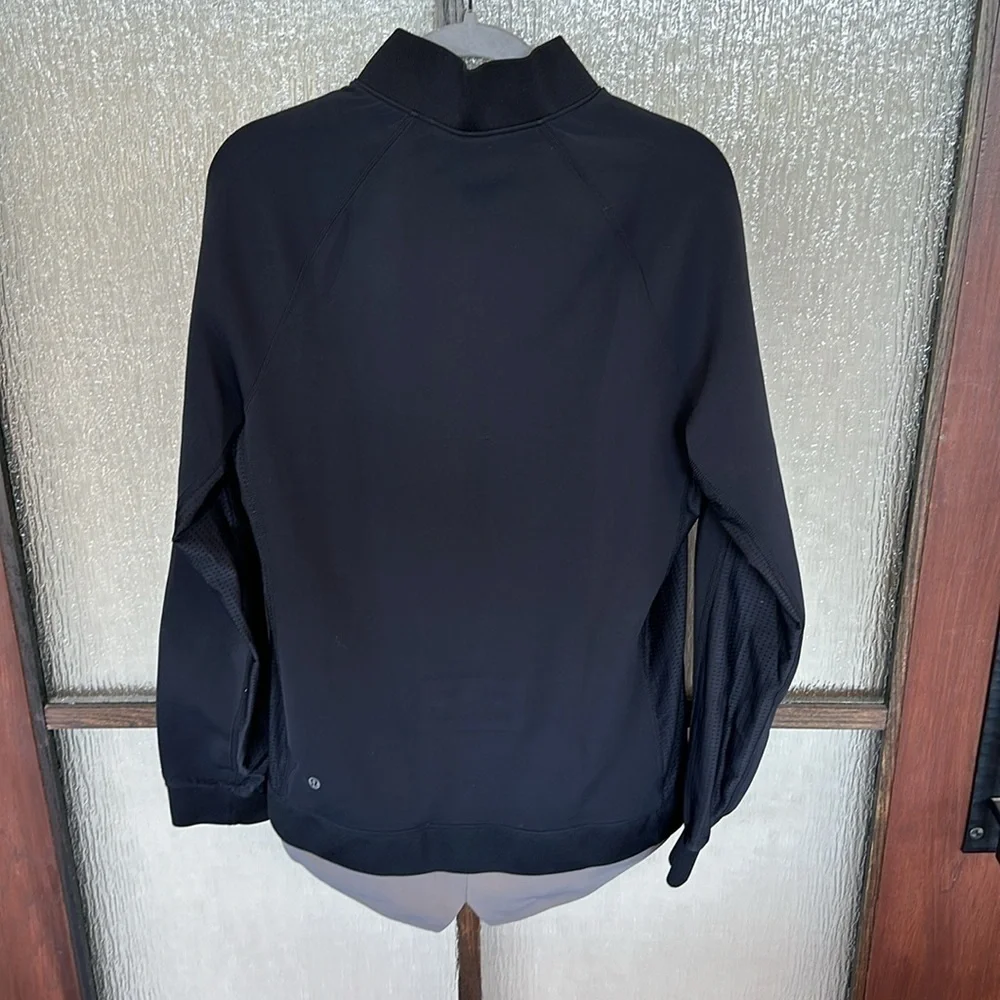 Men’s Lululemon LAB Tail Lite 1/2 Zip Pullover size Large