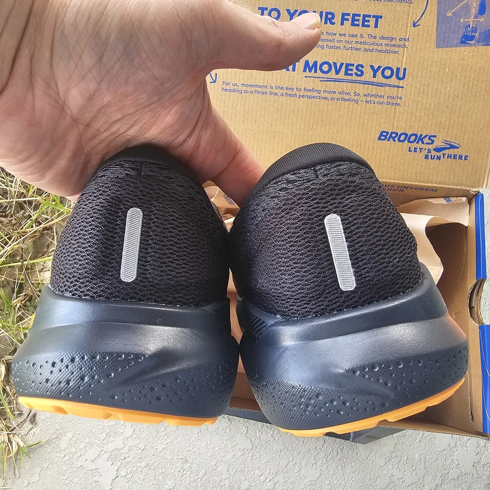 Brooks brand new
