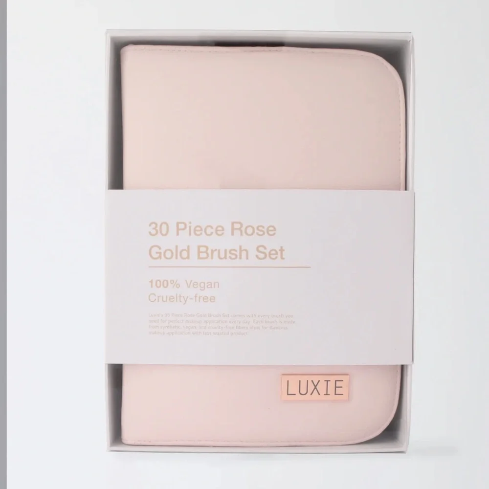 Luxie 30 piece