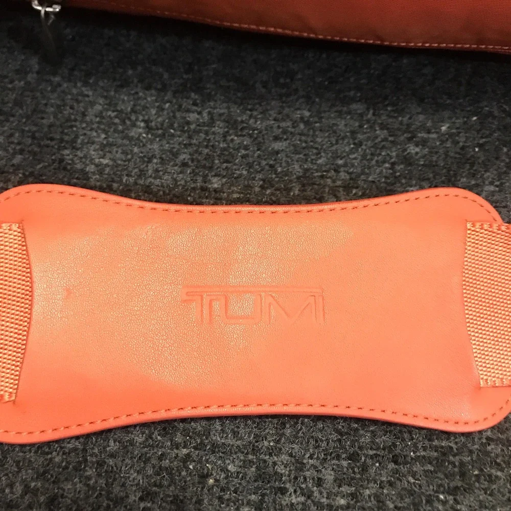 Tumi 4892mln voyageur