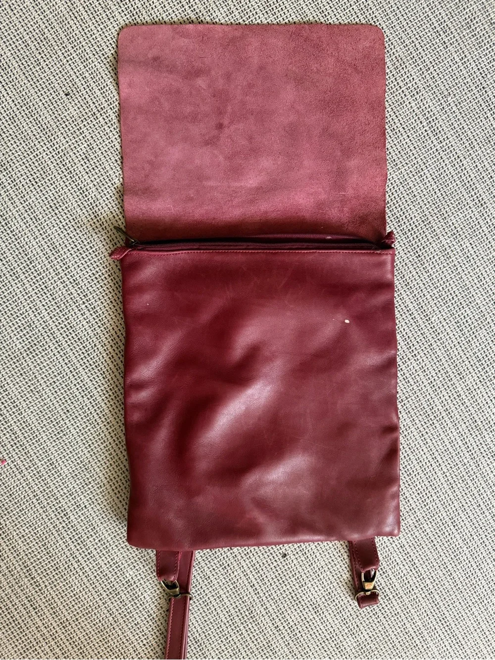 N/A sleek burgundy