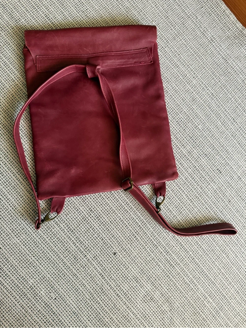 N/A sleek burgundy