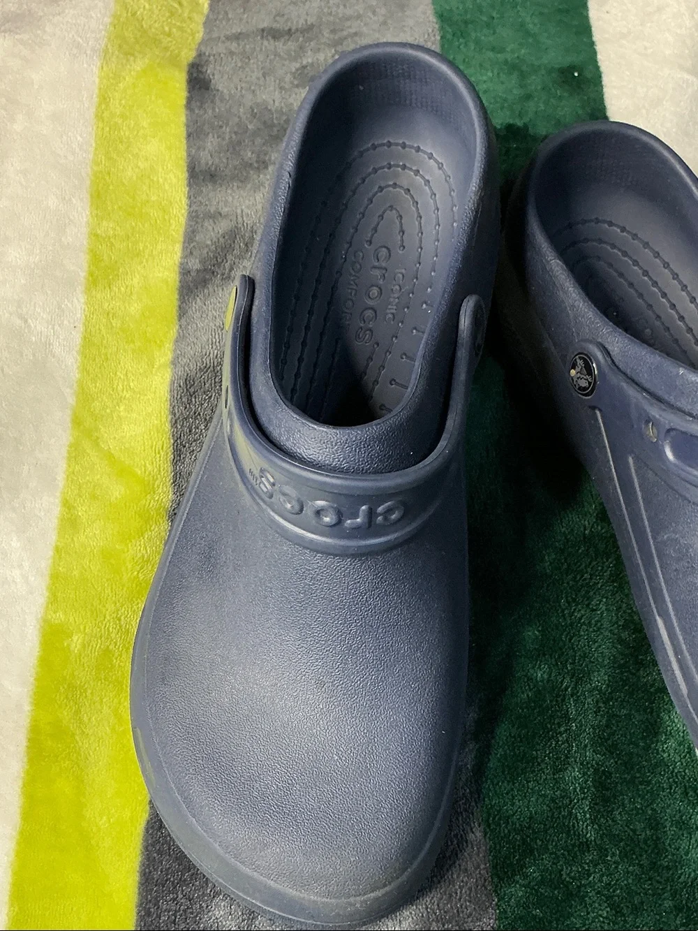 CROCS up sale