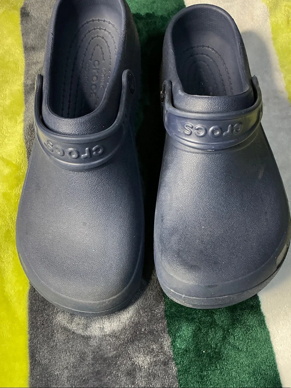 CROCS up sale