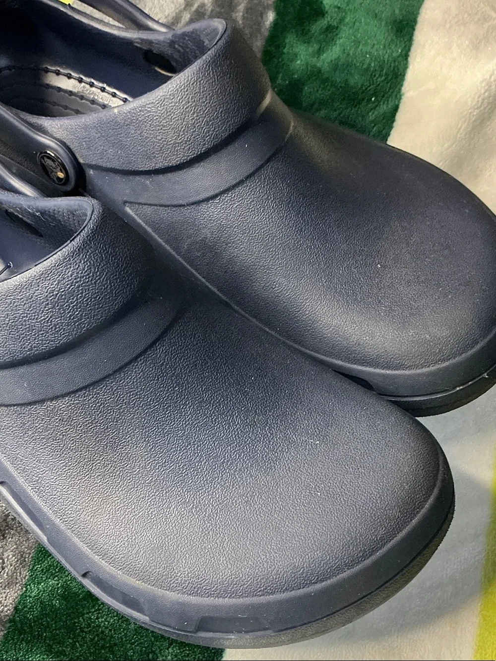 CROCS up sale