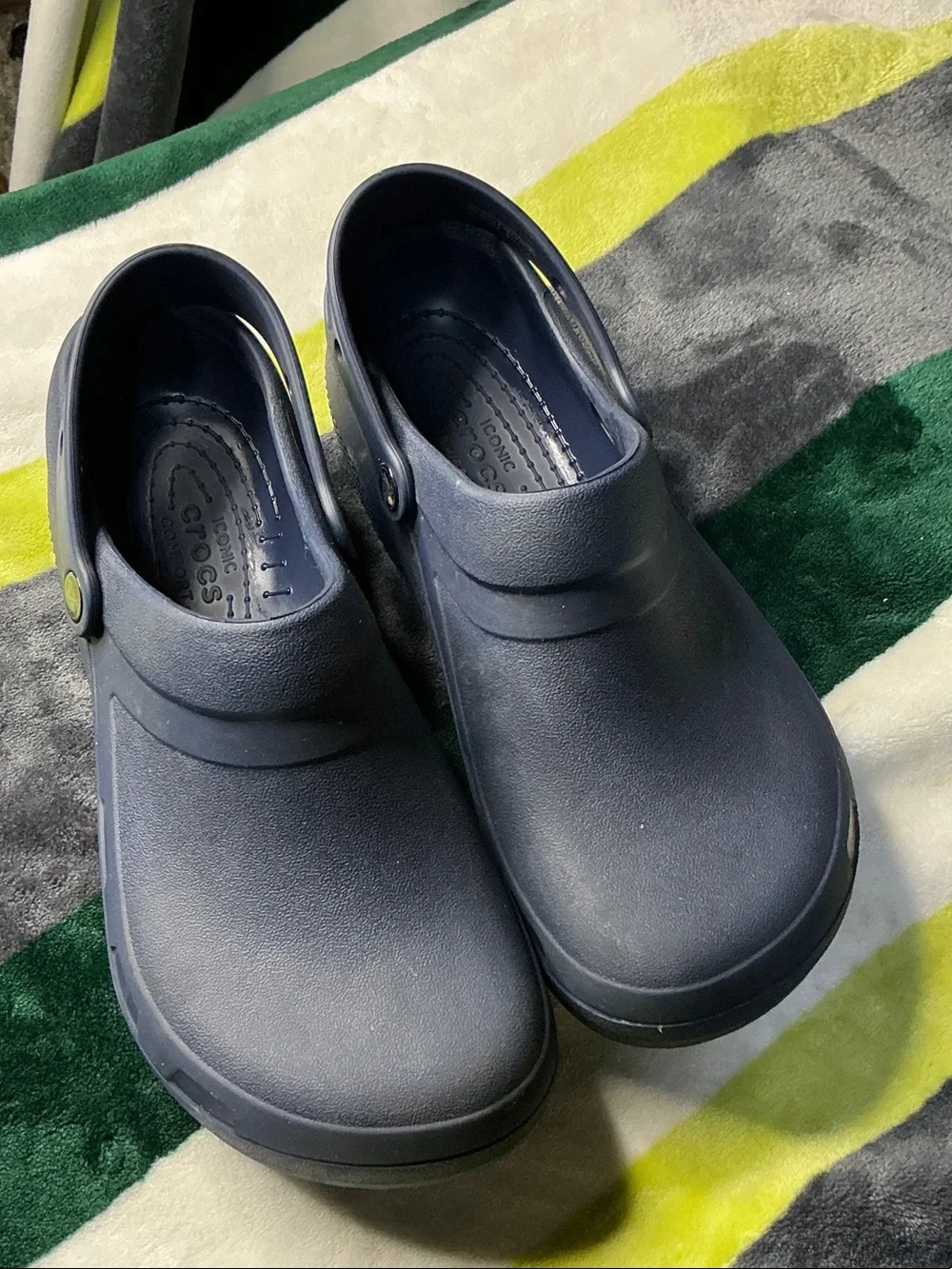 CROCS up sale
