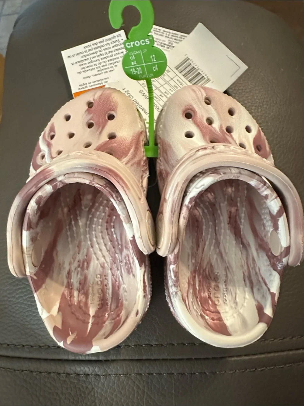 CROCS Kids Marble-Pattern Clogs in Pink and White