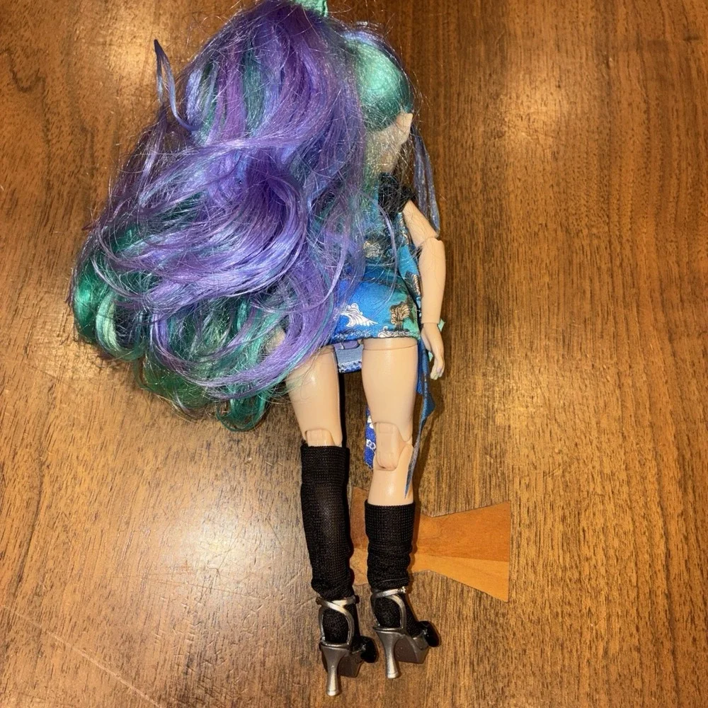 MGA Entertainment rainbow high