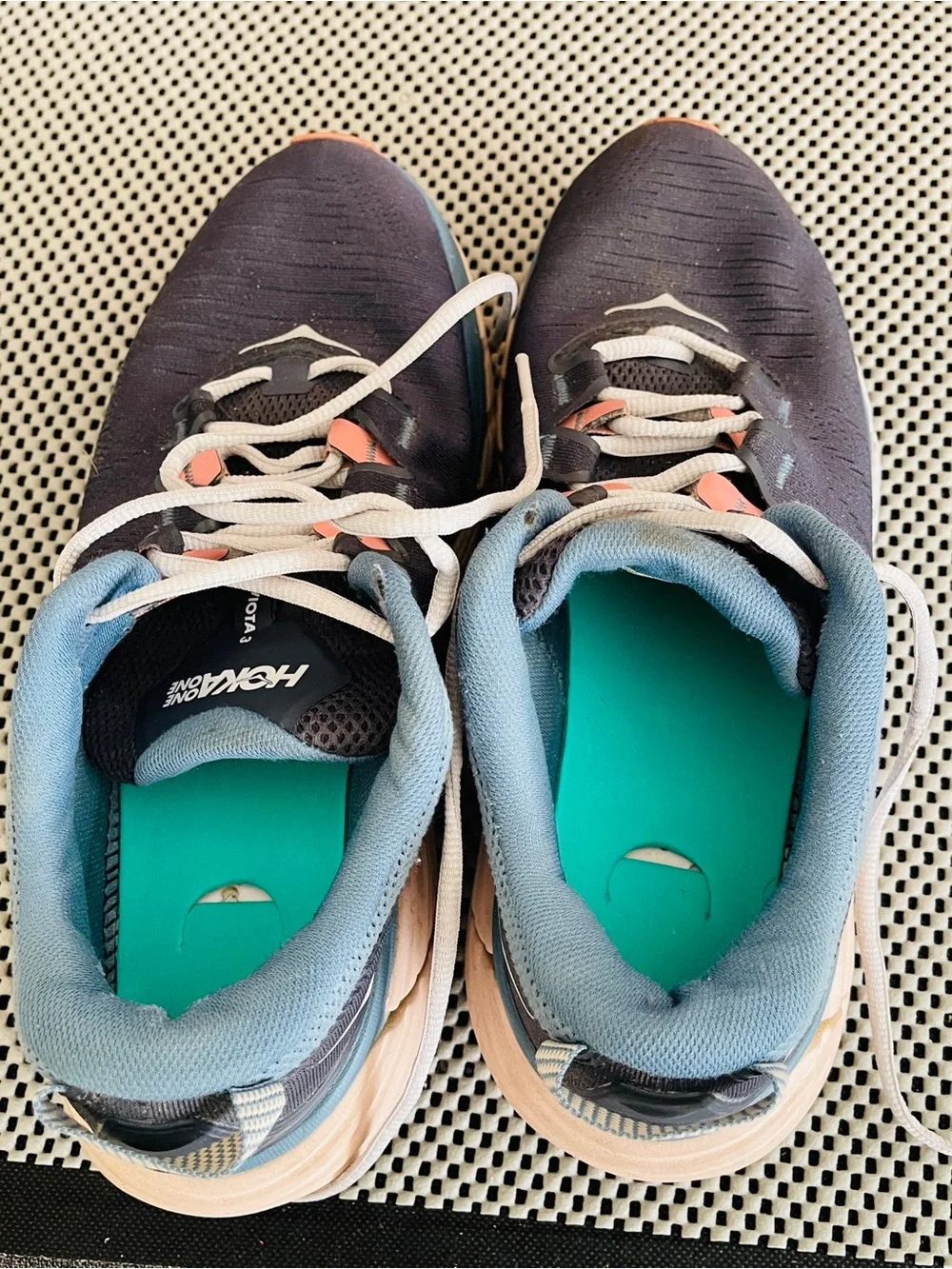 Hoka One One Gaviota 3 road running Sneaker Size 9