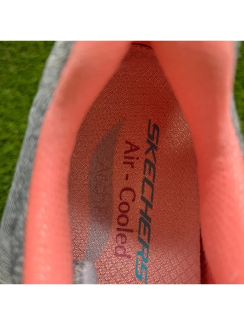 Skechers please review