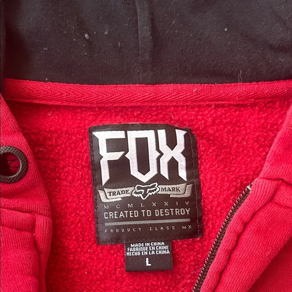 Fox bold red
