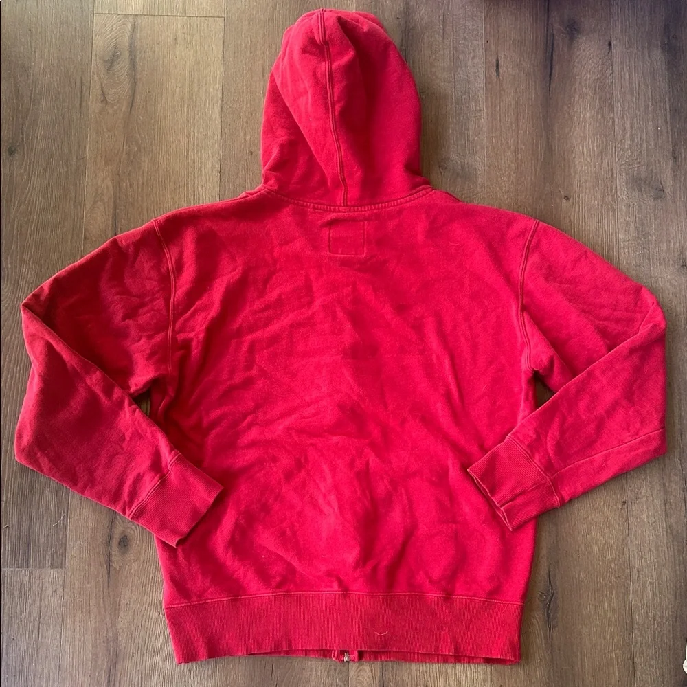 Fox bold red