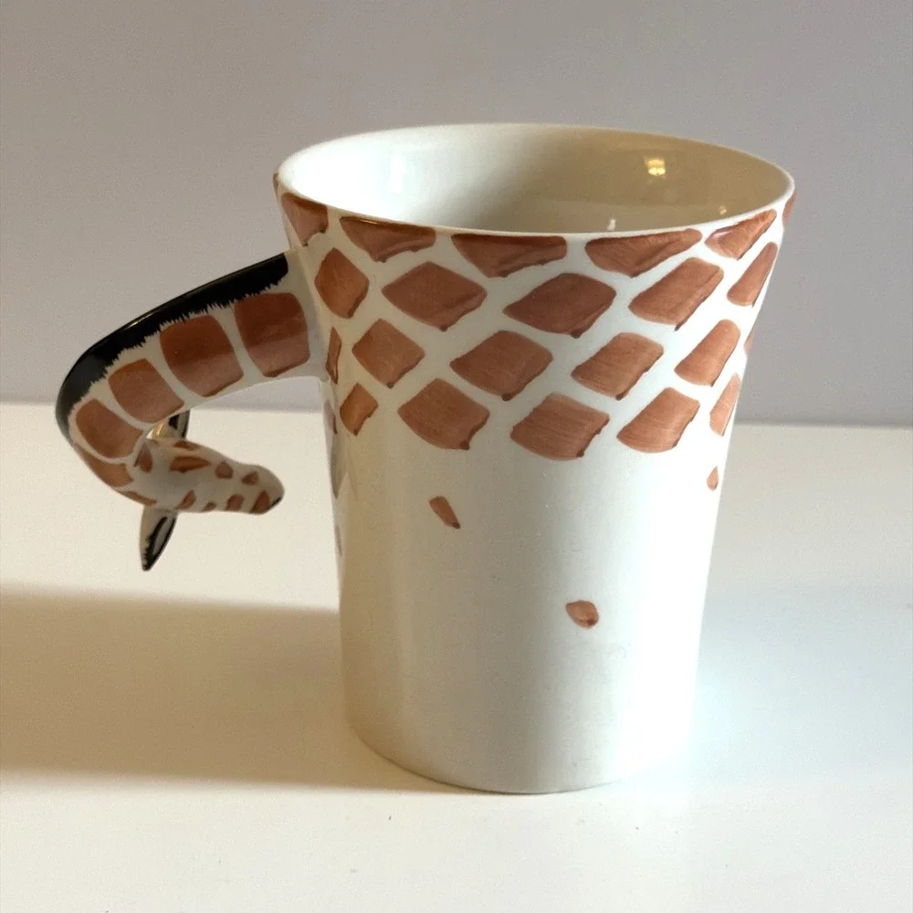 Pier One Giraffe Mug Hand Painted Stoneware‎ Cup 3D Design Unique Animal Lover