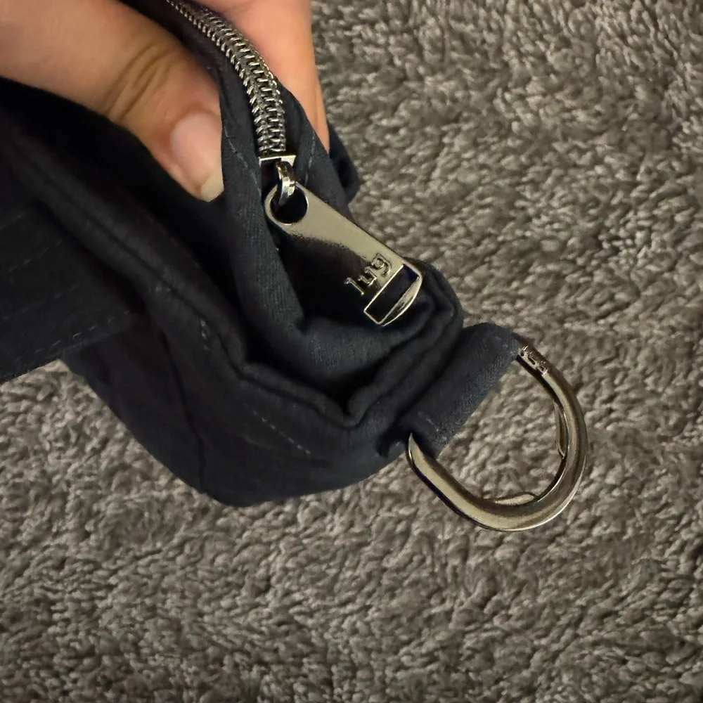 lug gun quilted adjustable