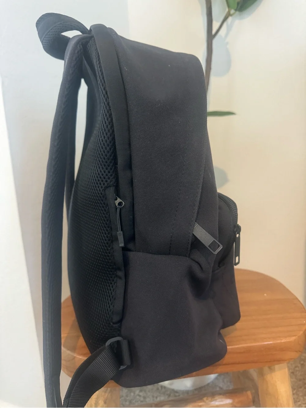 lululemon athletica simple black