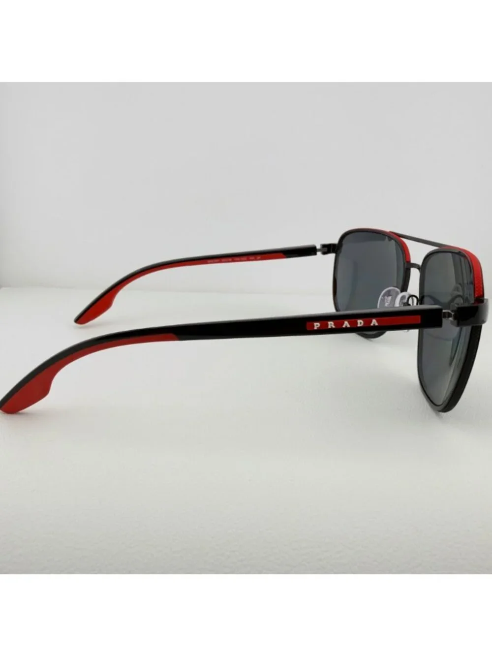Prada read these