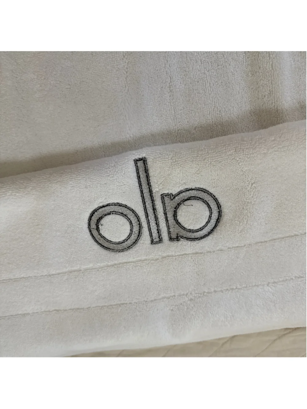 Alo Yacht Hand Towel — Brand New, Never Used Brooklinen Hand Towel One Size