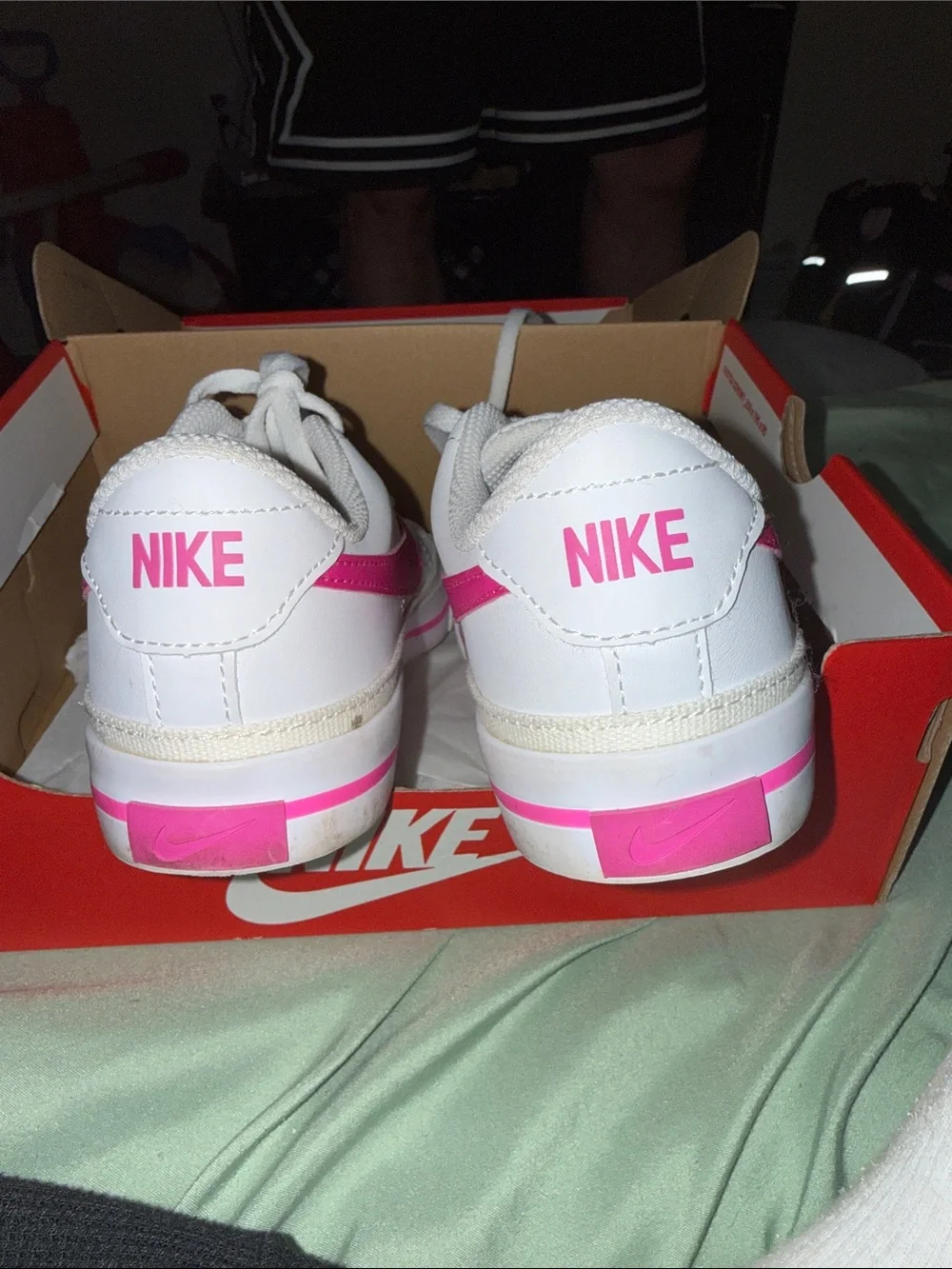 NIKE Court Legacy