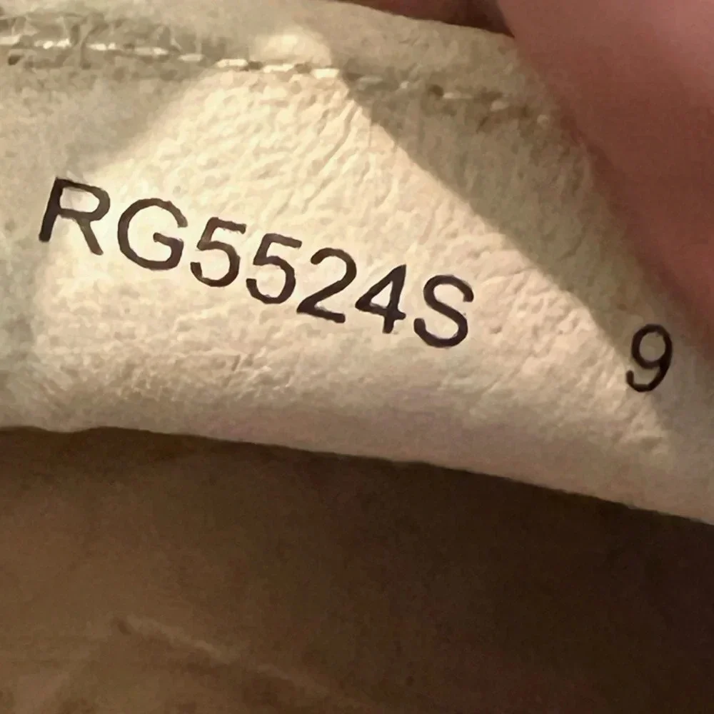 Robert Graham stylish leather