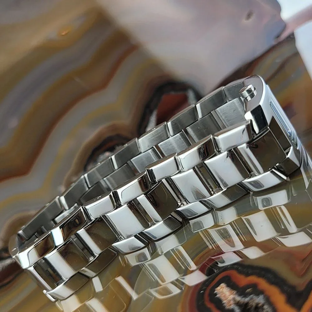 Geneve womens case